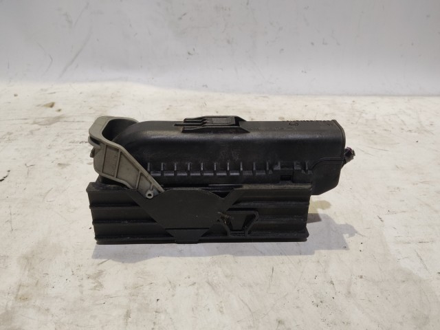 183240 Fiat Grande Punto külső biztosítéktábla elektromos csatlakozó 51736451