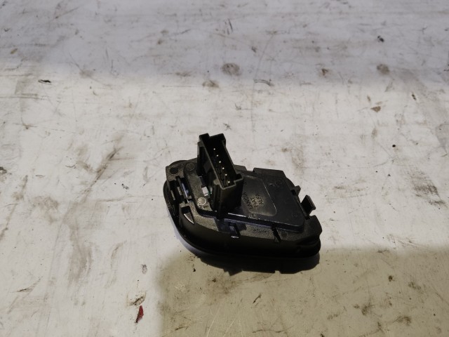 Alfa Romeo Giulietta 2010-2020 Fényszóró magasság állító kapcsoló Használt