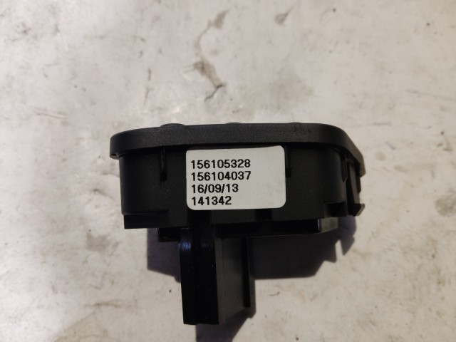 Alfa Romeo Giulietta 2010-2020 Fényszóró magasság állító kapcsoló Használt