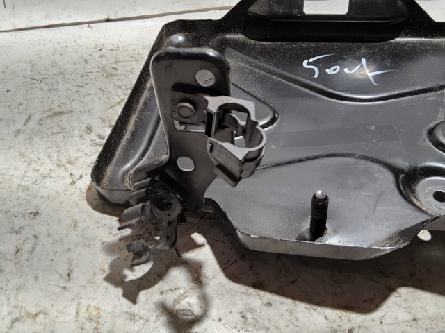 Fiat 500 X 2015-2018 Akkumulátor tartó, tálca Használt