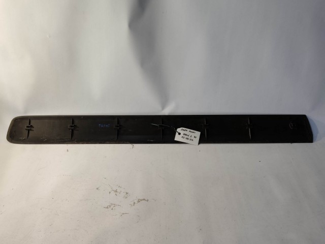 Fiat Doblo II. 735388382 számú, bal első díszléc