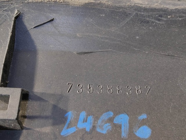 Fiat Doblo II. 735388382 számú, bal első díszléc