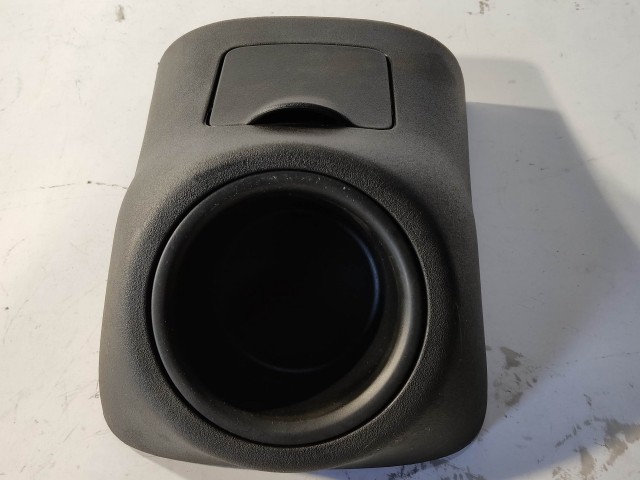 Alfa Romeo Giulietta 2010-2020 Közép konzol Használt