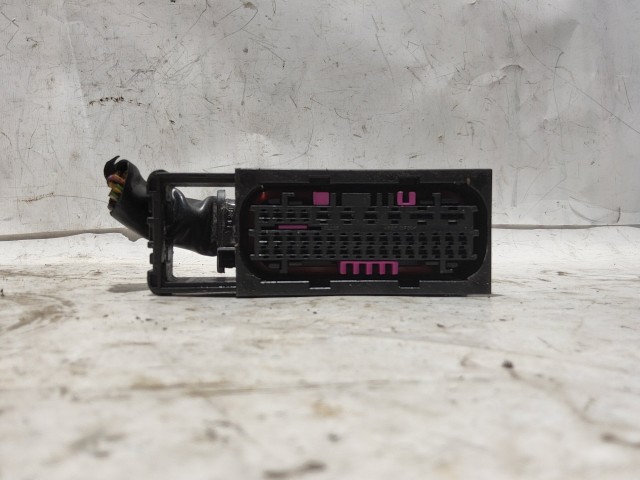 188783 Audi A4 B6 2000-2004 Abs Elektromos csatlakozó 8E0614517