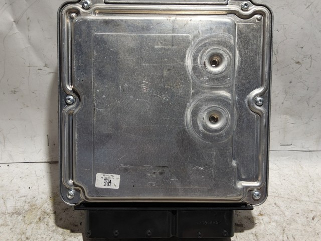 Audi A4 B8 2008-2016 2,0 Diesel Motorvezérlő 0281015328 , 03L906022JM