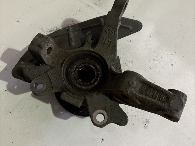 Fiat Doblo I. 2000-2005 2000 Csonkállvány,kerékagy Használt 25 Van Abs Öntvény Bal első