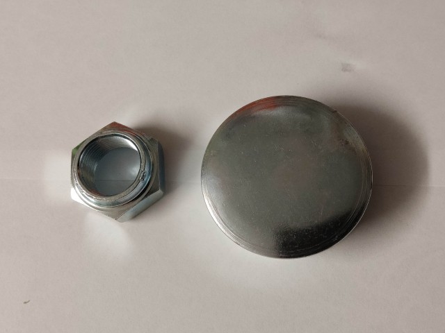 Alfa Romeo, Fiat, Lancia utángyártott új, hátsó kerékagycsapágy rögzítő anya, porvédővel