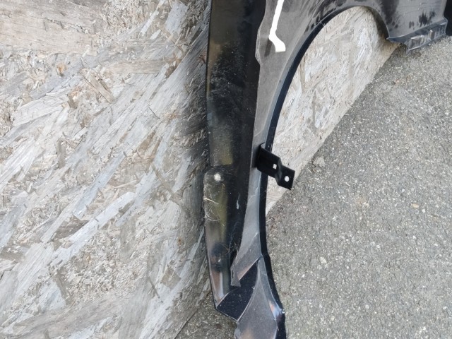 187792 Fiat Croma 1985-1996 1985-1996 Sárvédő Használt Bal első Matt fekete 