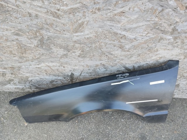 187793 Lancia Thema  1990 Sárvédő Használt Bal első Matt fekete 