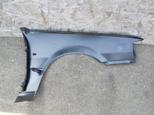 187793 Lancia Thema  1990 Sárvédő Használt Bal első Matt fekete 