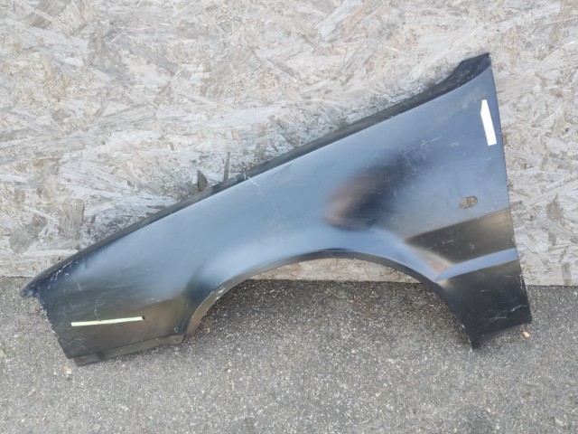 187794 Lancia Thema  1990 Sárvédő Használt Bal első Matt fekete 