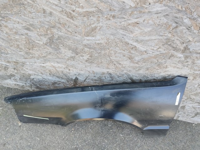 187794 Lancia Thema  1990 Sárvédő Használt Bal első Matt fekete 