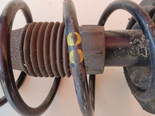 Fiat Punto III. 2003-2010 2003-2010 Lengéscsillapító Használt Citrom Citrom Barna első 