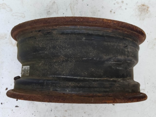 Felni Használt Lemez  37 6 15 