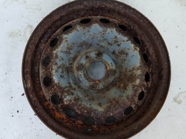 Felni Használt Lemez  37 6 15 