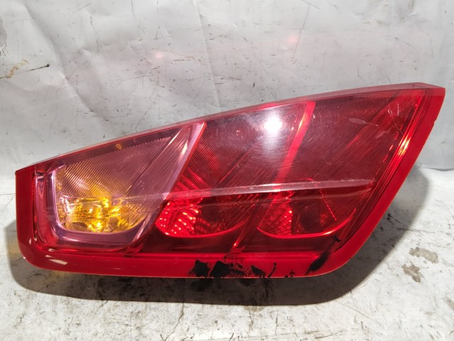 189736 Fiat Grande Punto 2005-2009 bal hátsó lámpa, a képen látható sérüléssel