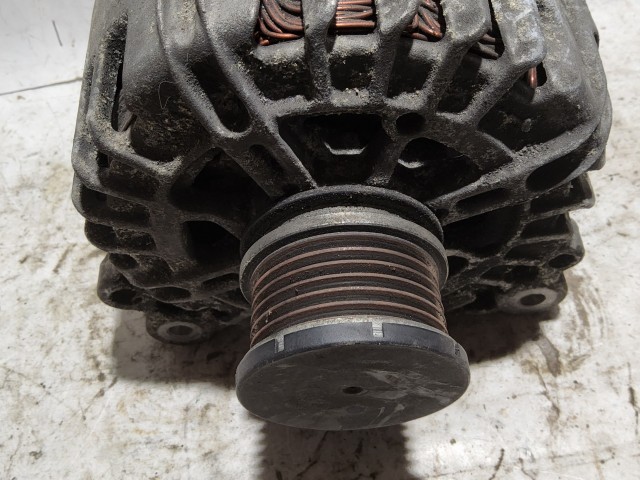 Audi Q5 8RB 2008-2017 Generátor Használt  