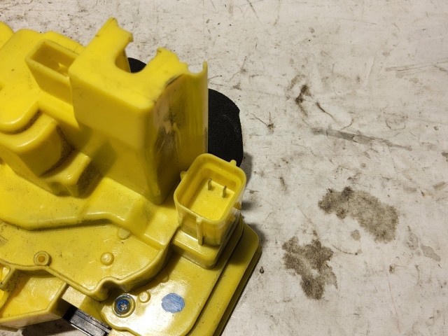Fiat Fiorino , Qubo 2007-2024 Zár Használt Bal tolóajtó