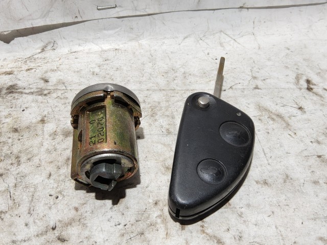 Alfa Romeo 156 1997-2005 Gyújtáskapcsoló Használt