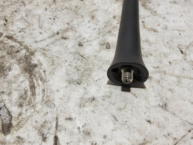 Fiat 500 2007-2015 Antenna, antenna talp Használt 