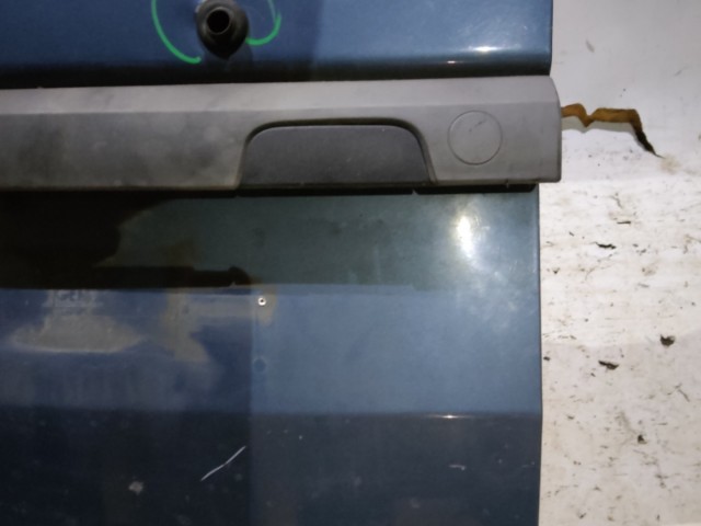 183380 Dacia Logan 2004-2012 bal hátsó csomagtér ajtó ,a képen látható sérüléssel