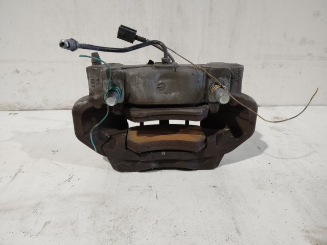 Alfa Romeo 159 2005-2011 Féknyereg Használt Bal első Hűtött tárcsás