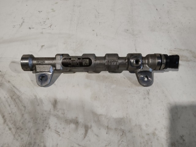 Fiat Freemont 2011-2015 2,0 16v Diesel Rail cső 0445214254 , 55234039 