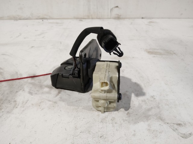 Alfa Romeo GT 2003-2010 Csomagtérajtó zár Használt Felnyíló ajtó