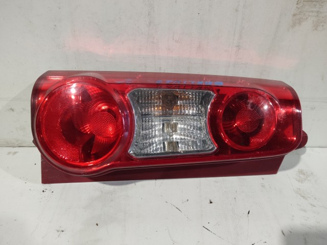 183490 Peugeot Partner, Citroen Berlingo 2008-2012 Bal hátsó lámpa, a képen látható sérüléssel