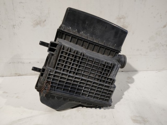 183527 Alfa Romeo GT, 147 1,9 Diesel légszűrőház a képen látható felső rögzítő fűl sérüléssel