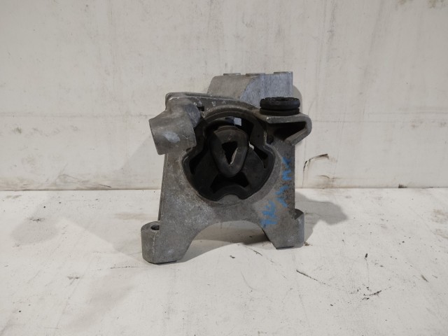 Fiat Bravo 2007-2014 2007-2014 Tartóbakok Használt alubak Motor tartó  