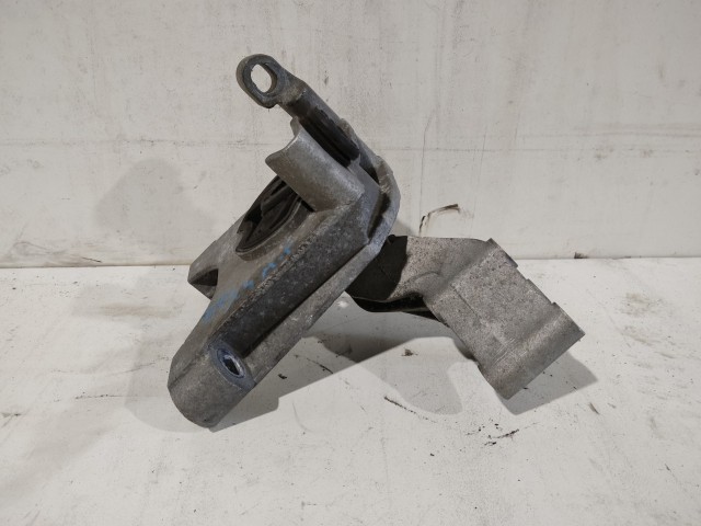 Fiat Bravo 2007-2014 2007-2014 Tartóbakok Használt alubak Motor tartó  