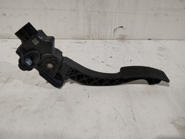 Mitsubishi ASX, Citroen C4 Aircross gázpedál 1600A102