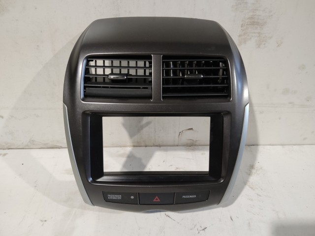 Mitsubishi ASX 2010 Közép konzol Használt