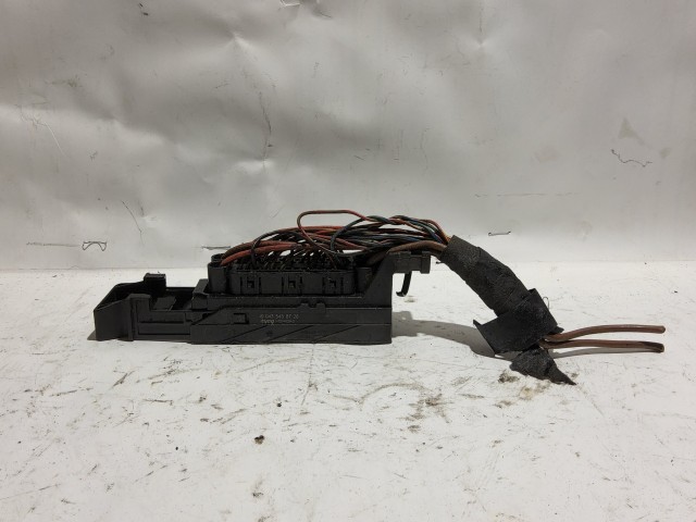 Mercedes Benz C-Class W203 Abs elektromos csatlakozó A2034310812Q01, 10.0204-0395.4 