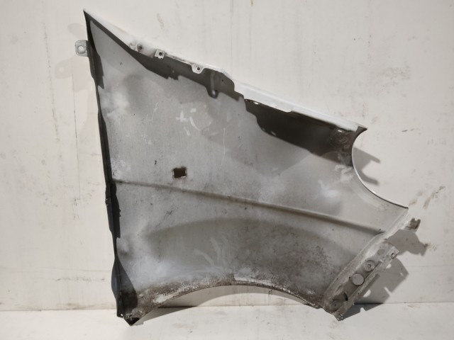 183626 Renault Trafic 2006-2014 2006-2014 Sárvédő Használt Bal első Fehér 