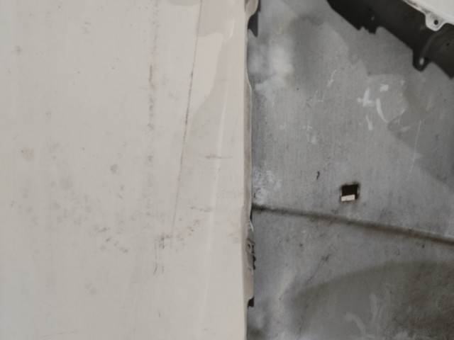 183626 Renault Trafic 2006-2014 2006-2014 Sárvédő Használt Bal első Fehér 