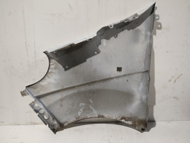 183627 Renault Trafic 2006-2014 2006-2014 Sárvédő Használt Jobb első Fehér 