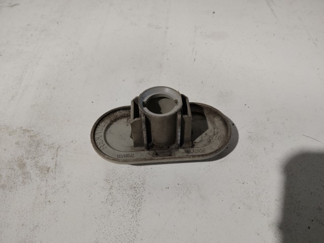 Renault Trafic 2006-2014 2006-2014 Index Használt a sárvédőn