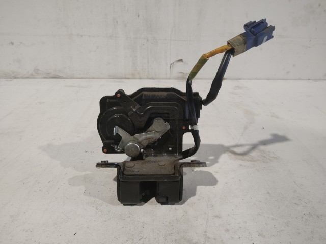 Toyota Yaris II. 2006-2011 2006-2011 Csomagtérajtó zár Használt Felnyíló ajtó