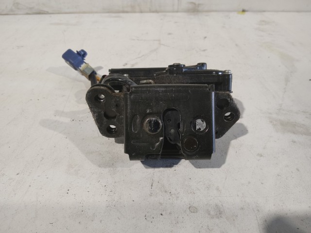 Toyota Yaris II. 2006-2011 2006-2011 Csomagtérajtó zár Használt Felnyíló ajtó