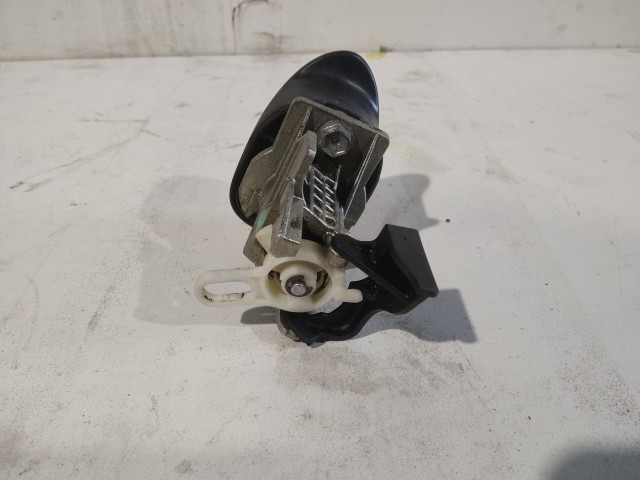 Toyota Yaris II. 2006-2011 2006-2011 Csomagtérajtó zár Használt Felnyíló ajtó