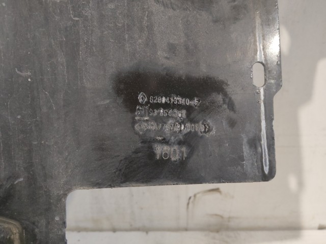 Renault Trafic 2006-2014 2006-2014 Tartóbakok Használt  