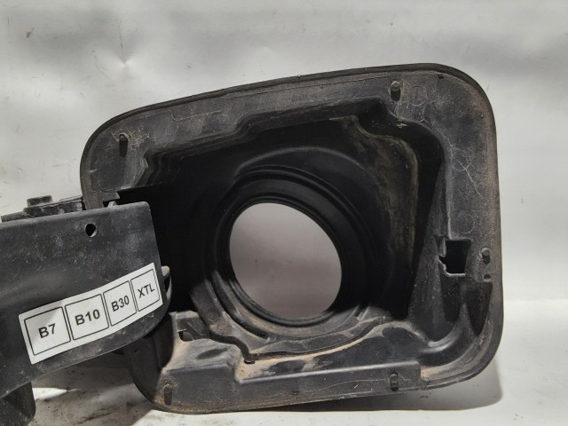 Tankajtó Használt fehér