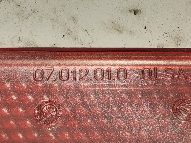 Alfa Romeo 147 2000-2010 Belső világítás Használt ajtókárpit a képen látható sérüléssel