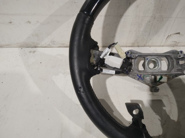 Lancia Thema  2012-2014 Kormánykerék Használt Fekete multikormányos bőr  