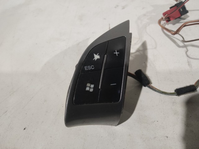 Fiat Bravo 2007-2014 2007-2014 Kormány gombok Használt