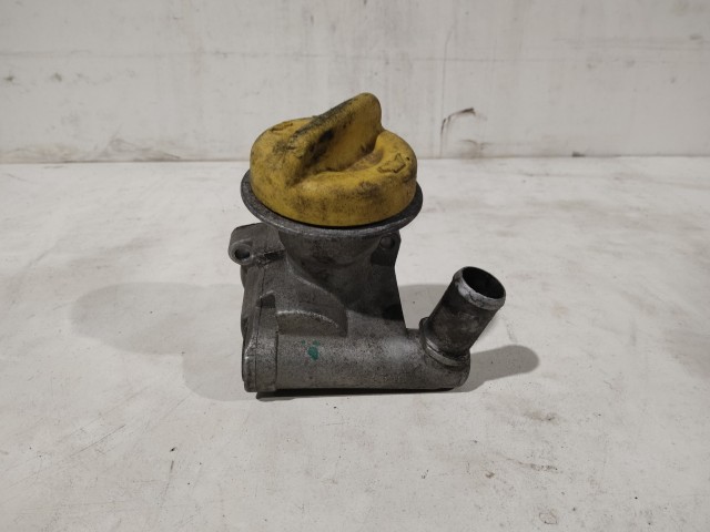 Alfa Romeo GT 2003-2010 Olajbeöntő cső Használt