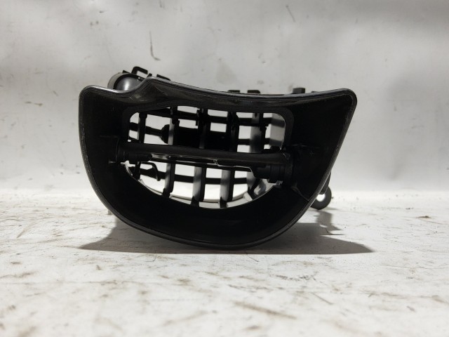 Fiat 500 2015- jobb oldali levegő beömlő 735629541