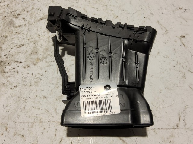 Fiat 500L 735628519 számú, bal oldali levegő beömlő